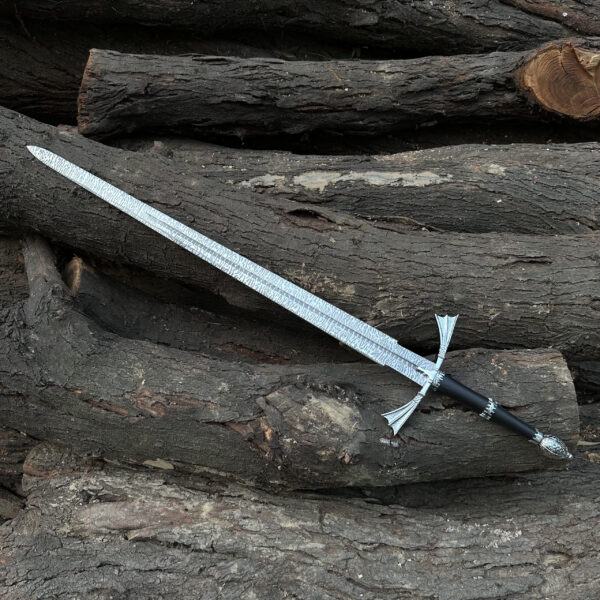 Dark Sisters, Handmade sword of Daemon Targaryen, House of Dragon
